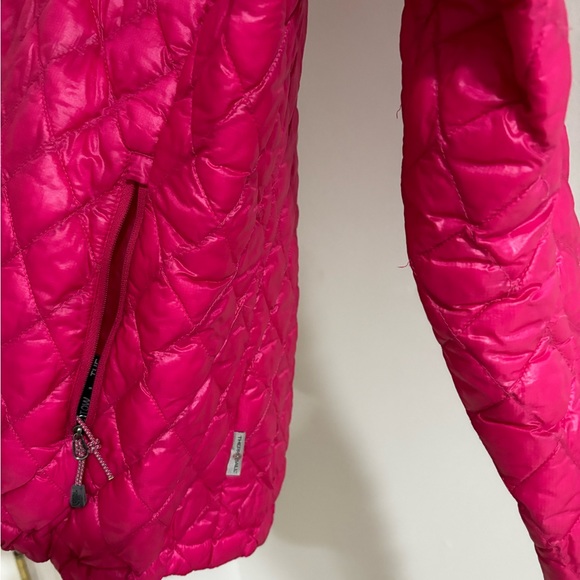 North face jacket - Picture 2 of 9